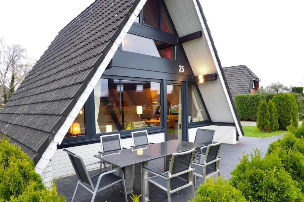 Cosy Cottage, Burhave